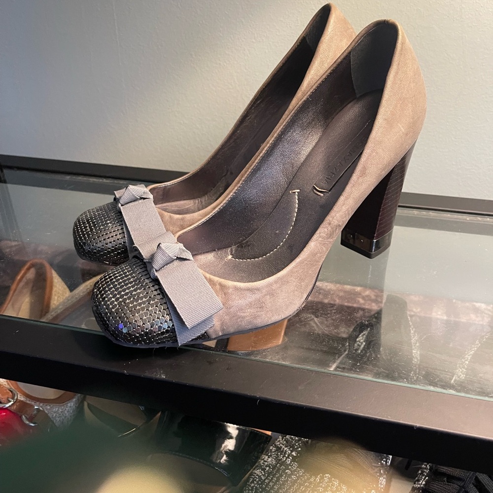 BCBGMAXAZRIA Square toe sequins heels